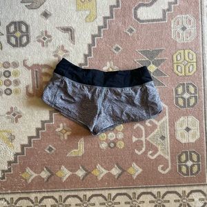 Heather Gray lululemon Speed Up 2.5” Short Size 4
